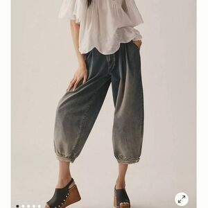 Women's Pleated High Rise Barrel Fit  Jeans